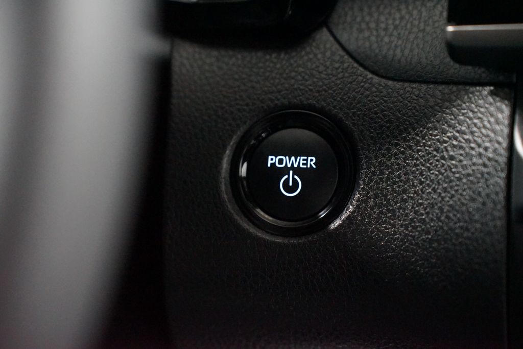 Thumbnail: 2025 Toyota Camry - 24