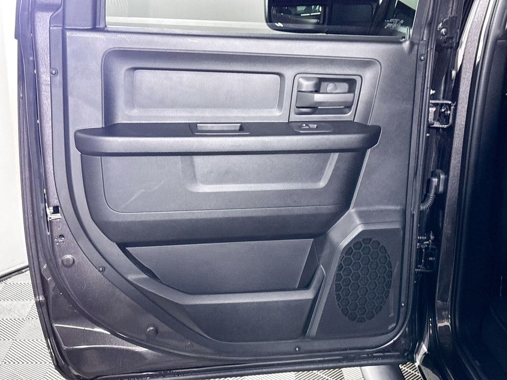 2026 RAM 3500 Tradesman - Photo 19