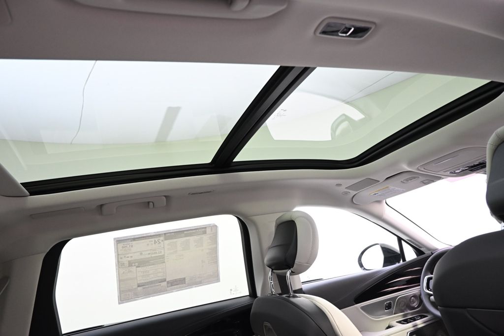 New 2026 Gray Lincoln Reserve image 17