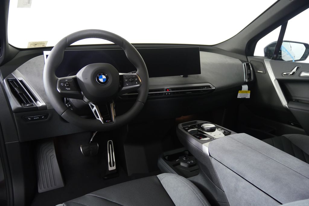 2026 BMW iX  18