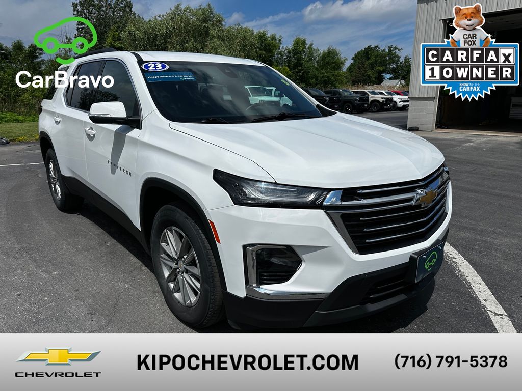 Summit White 2023 Chevrolet Traverse SUV / Crossover Four-Wheel Drive 9-Speed Automatic
