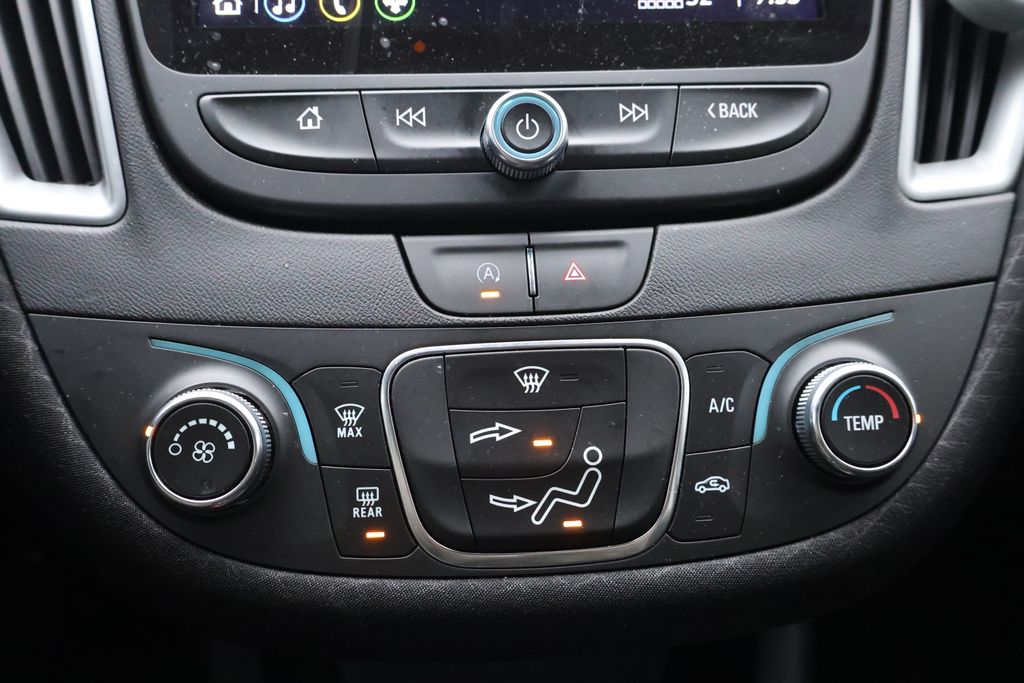 Thumbnail: 2025 Chevrolet Malibu - 23