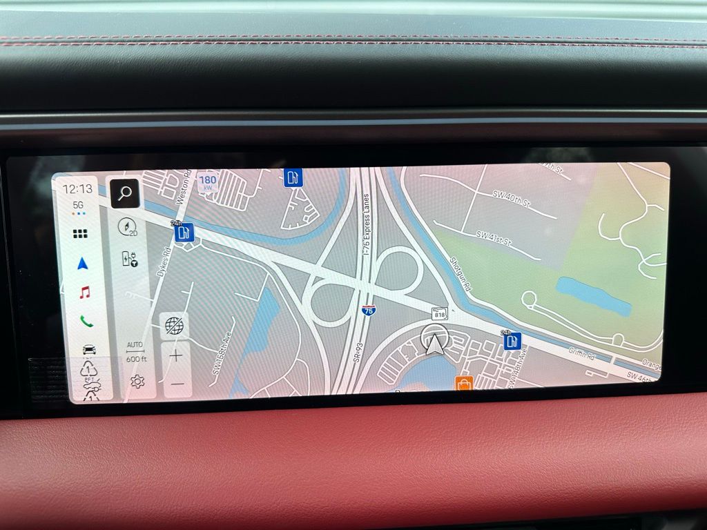 Thumbnail: 2026 Porsche Macan - 31