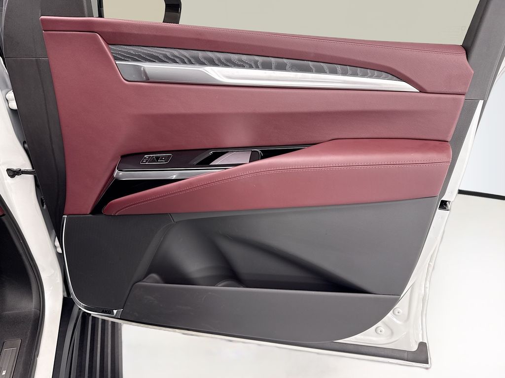 Thumbnail: 2025 Cadillac Escalade - 25