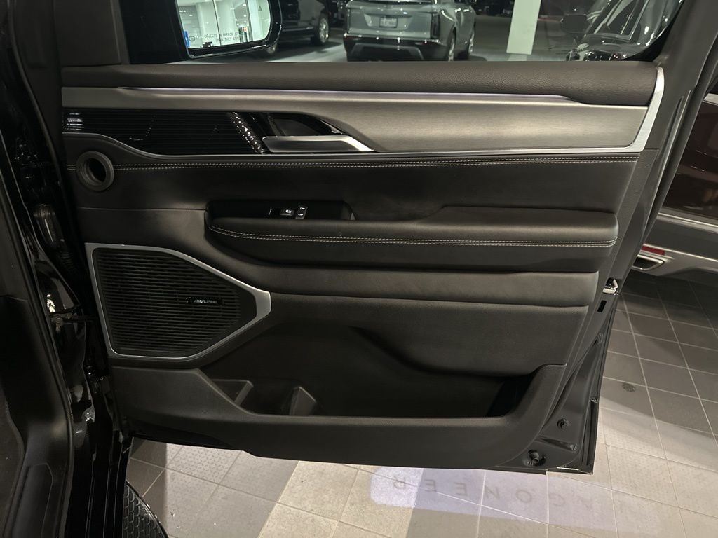 Used Car 2024 Jeep Wagoneer L  Series Ii For Sale Under $60,000 In Austin, Texas