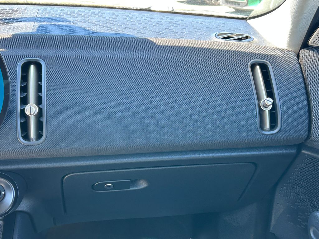 Thumbnail: 2025 MINI Cooper Countryman - 25