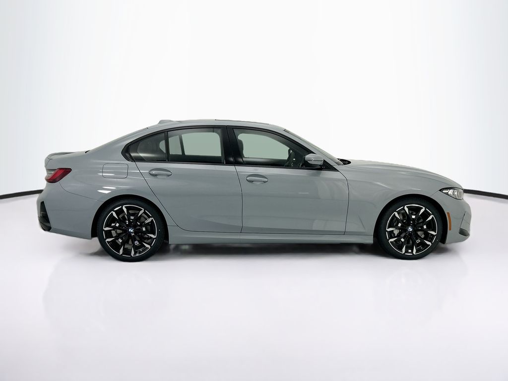 Thumbnail: 2026 BMW 3 Series - 4