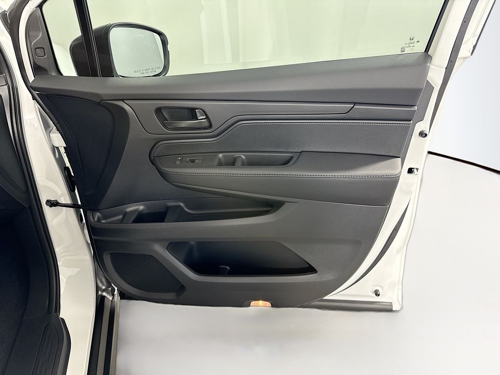 Thumbnail: 2026 Honda Odyssey - 24