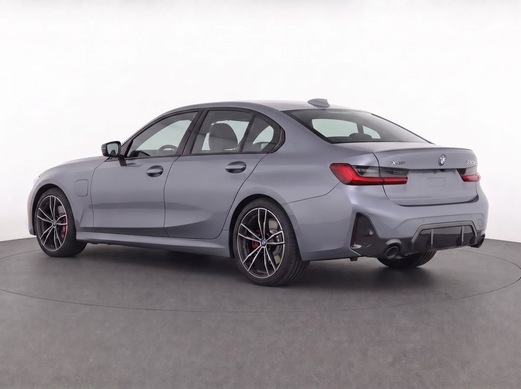 Thumbnail: 2023 BMW 3 Series - 32