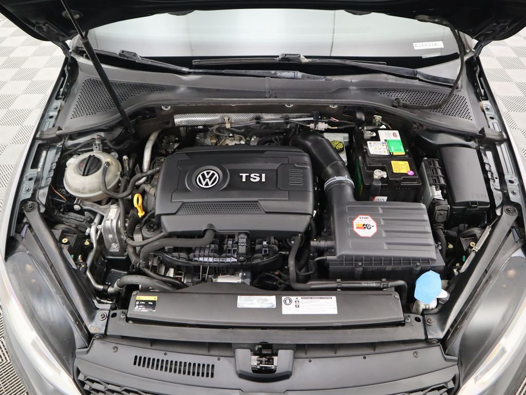 Thumbnail: 2015 Volkswagen Golf - 28