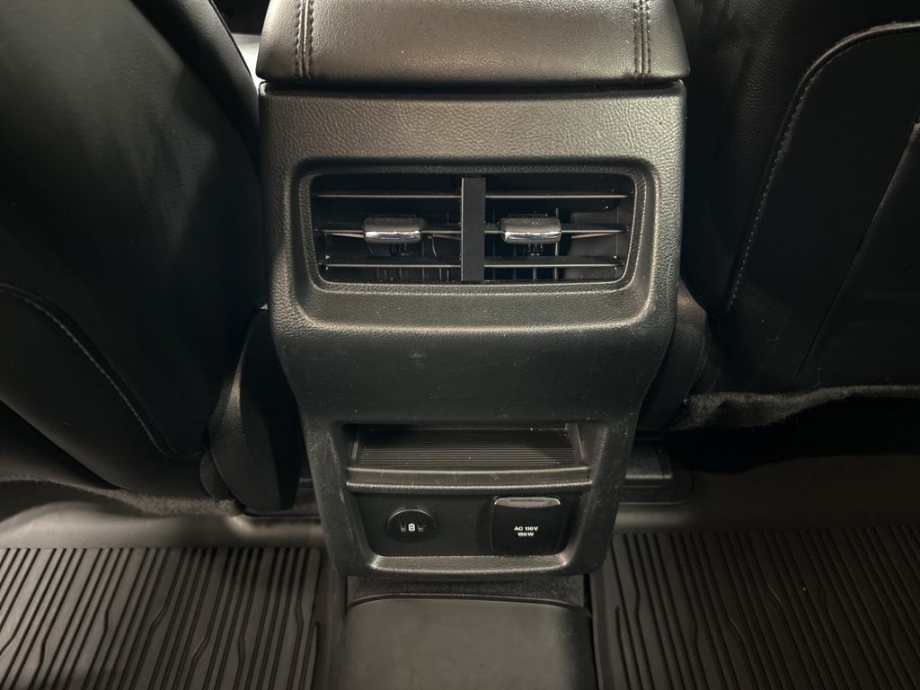 used 2024 Ford Edge car, priced at $30,976