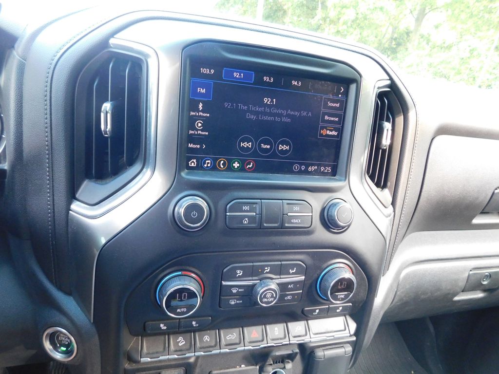Thumbnail: 2021 Chevrolet Silverado 1500 - 9