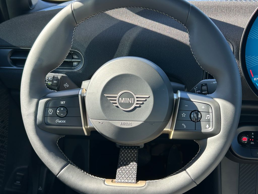 Thumbnail: 2026 MINI Cooper - 18