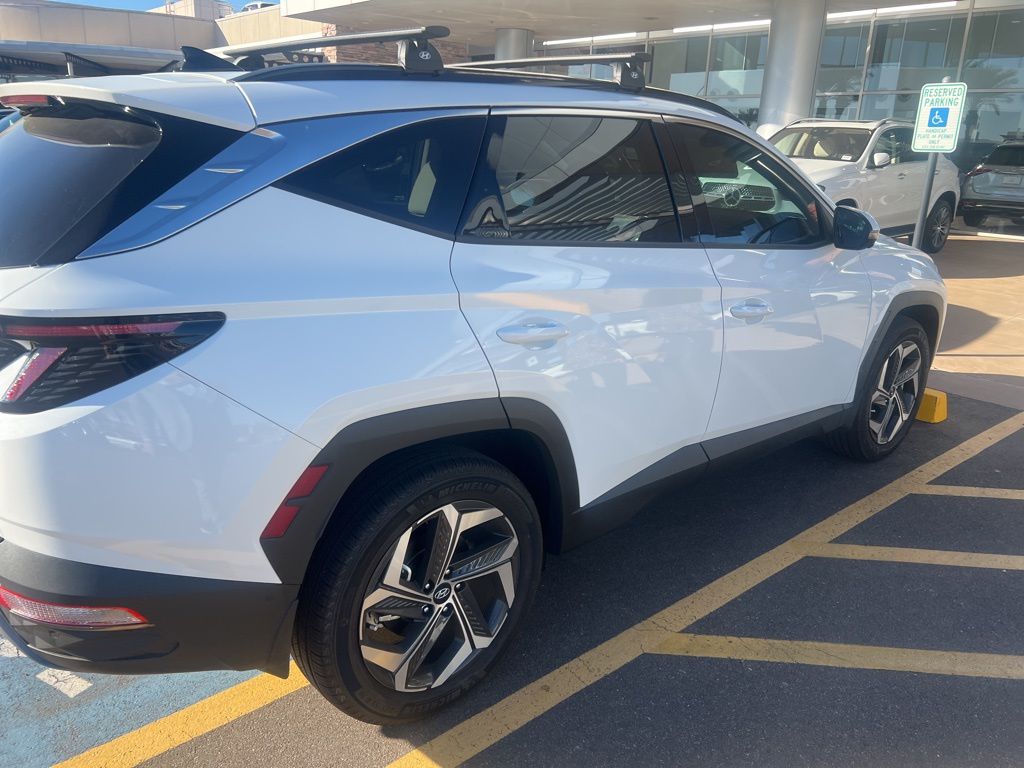 Thumbnail: 2023 Hyundai Tucson - 4