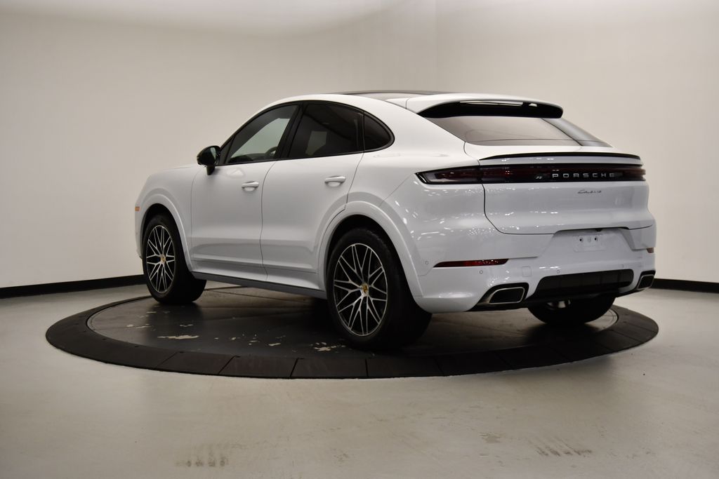 2024 Porsche   8