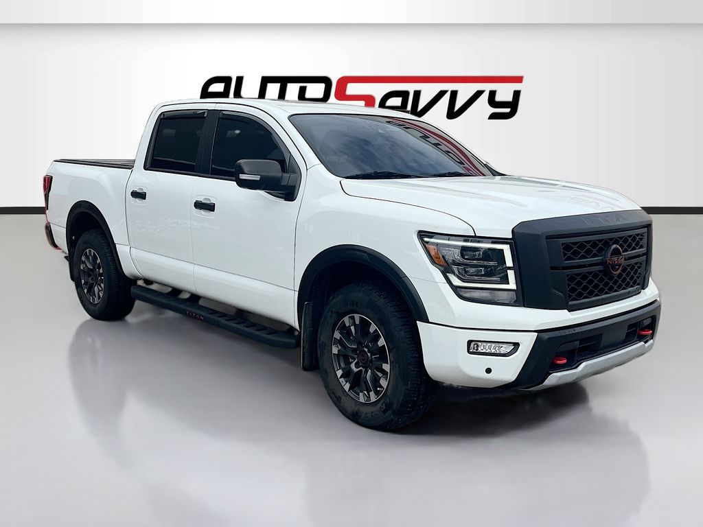 2023 Nissan Titan PRO-4X 4X4 Crew Cab's photo