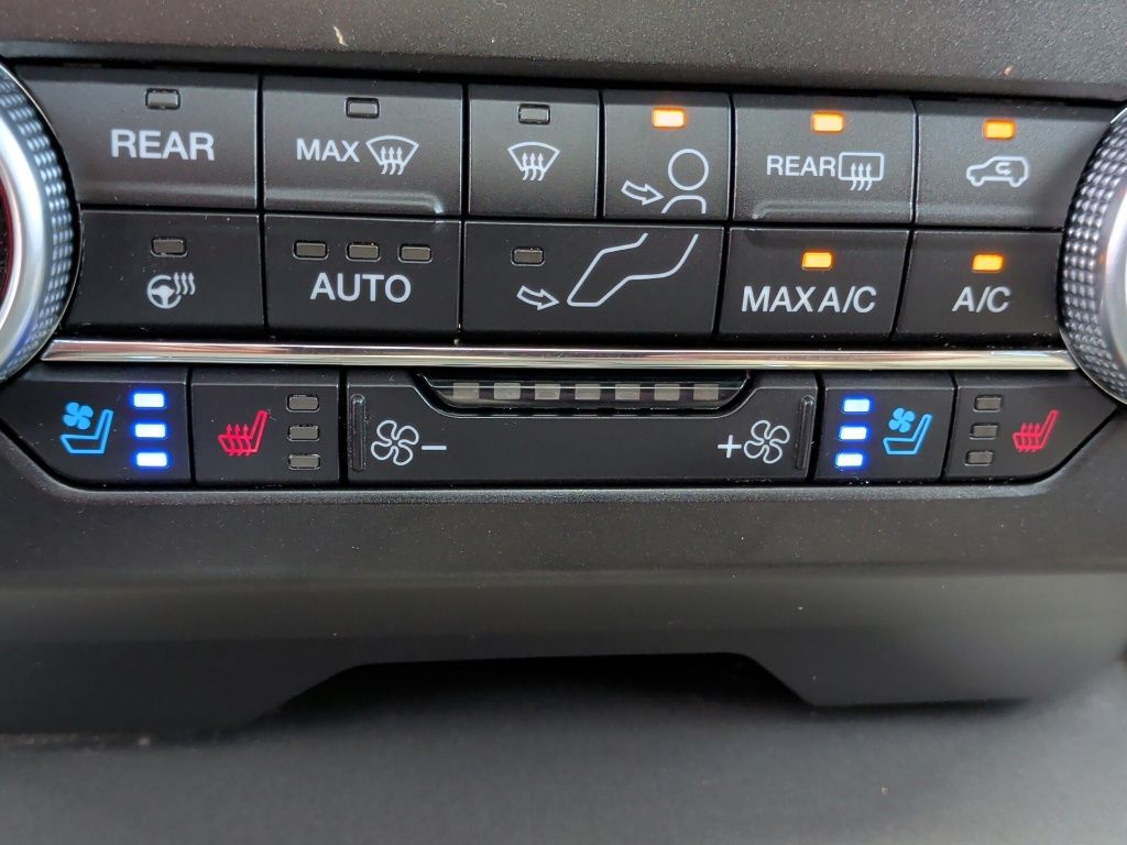 2021 Ford Expedition Max XLT White at Toyota of Victoria