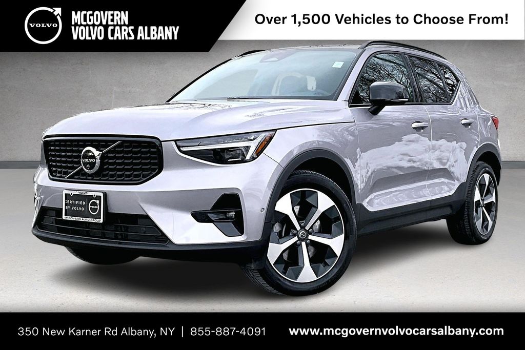 2026 Volvo XC40 B5 Plus AWD