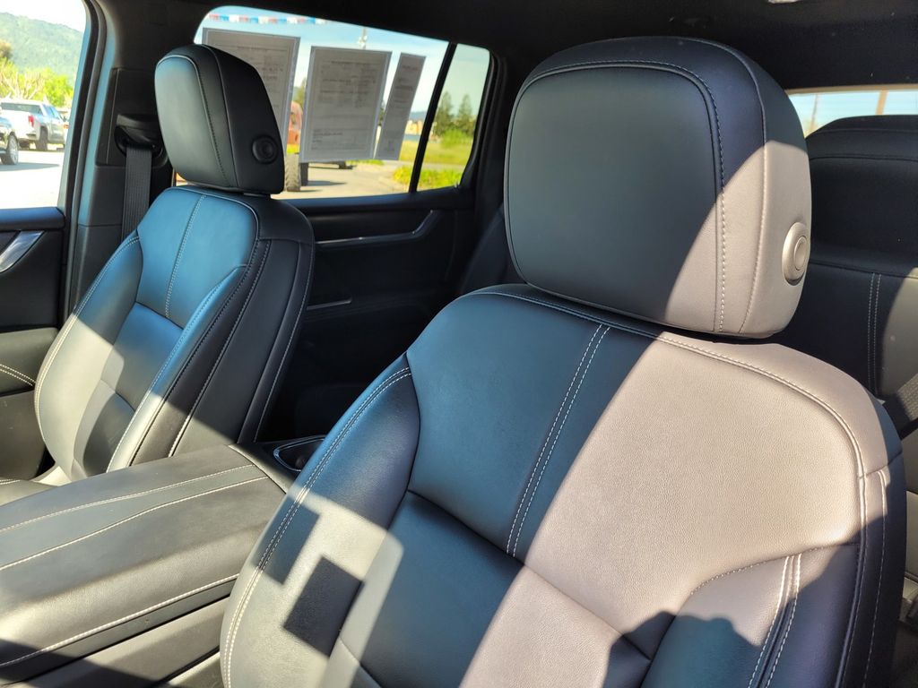 Used 2024 Black GMC Elevation image 17