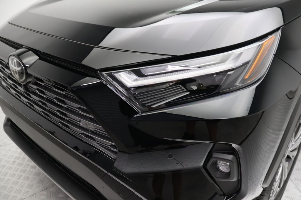 Thumbnail: 2025 Toyota RAV4 - 3