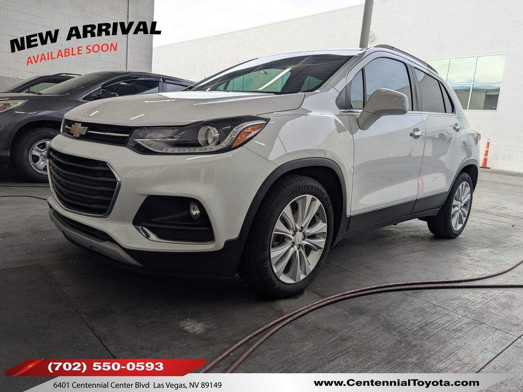 Summit White 2017 Chevrolet Trax SUV / Crossover Front-Wheel Drive 6-Speed Automatic