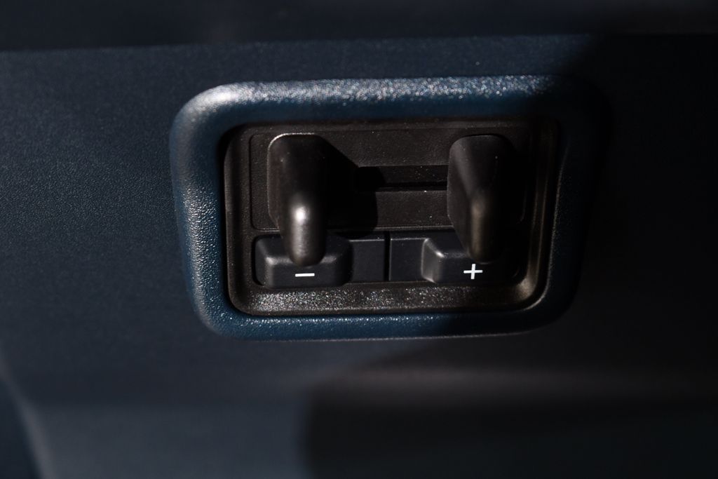 New 2026 Black Ford XLT Hybrid image 29