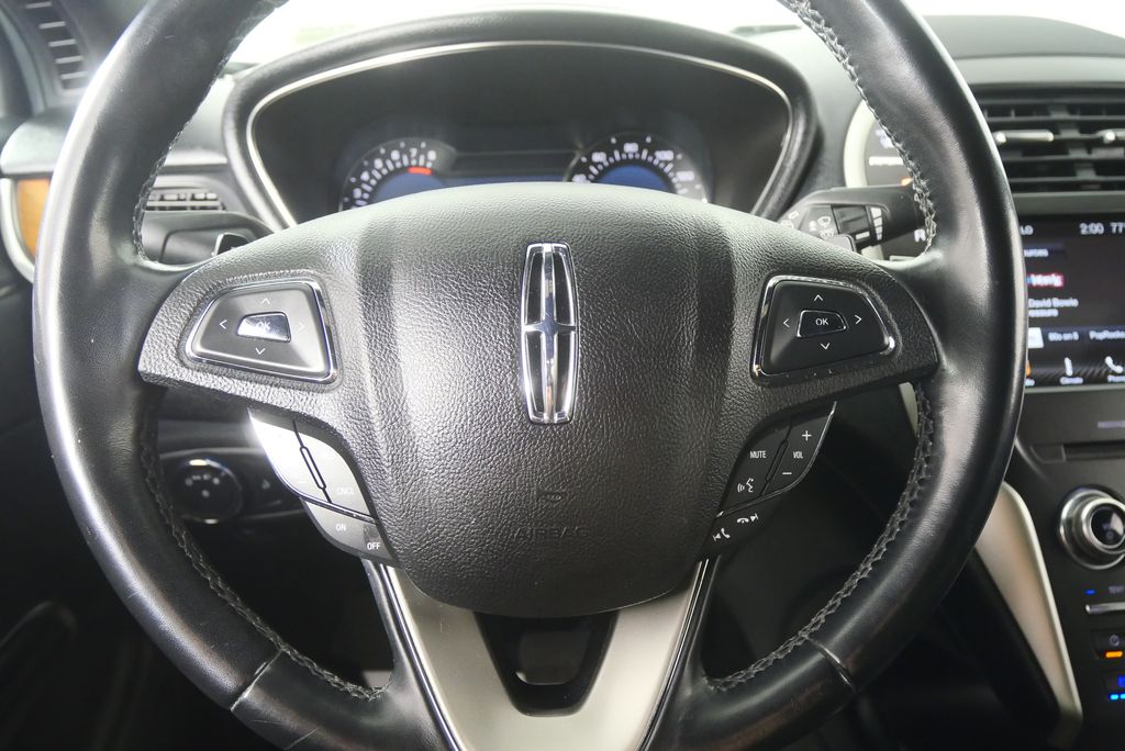 Thumbnail: 2018 Lincoln MKC - 22