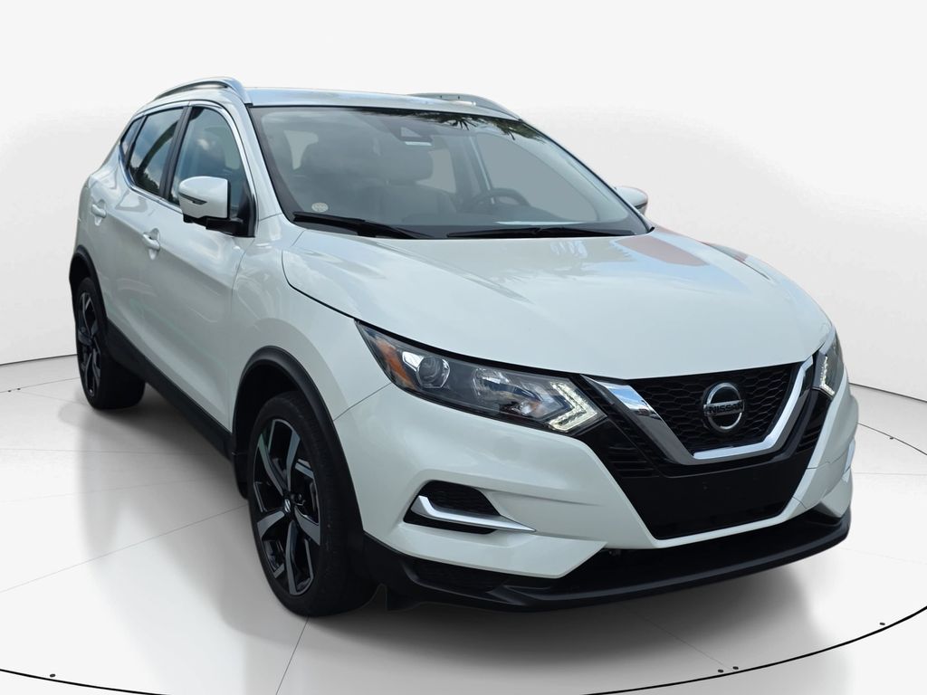2022 Nissan Rogue Sport SL