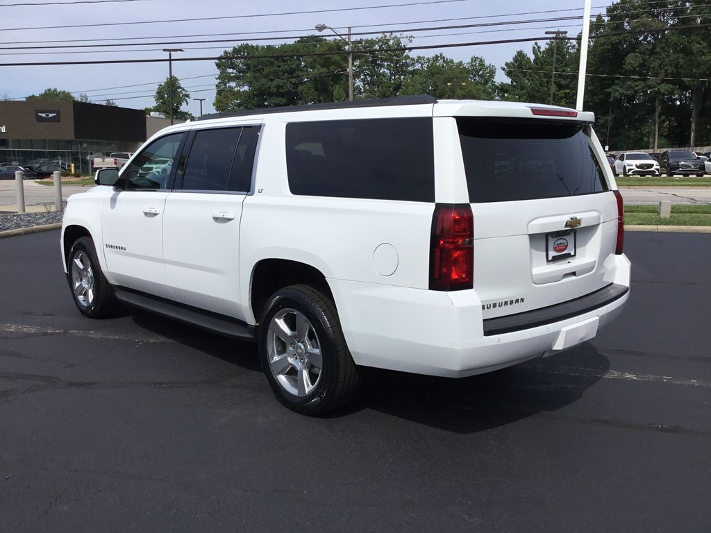 Thumbnail: 2017 Chevrolet Suburban - 3