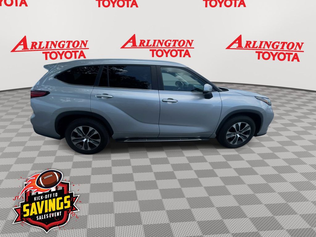 Used 2023 Toyota Highlander SUV