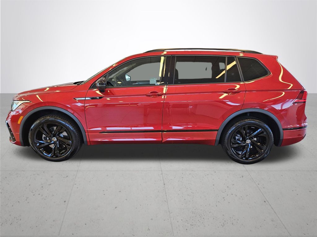 2024 Volkswagen Tiguan 2.0T SE R-Line Black