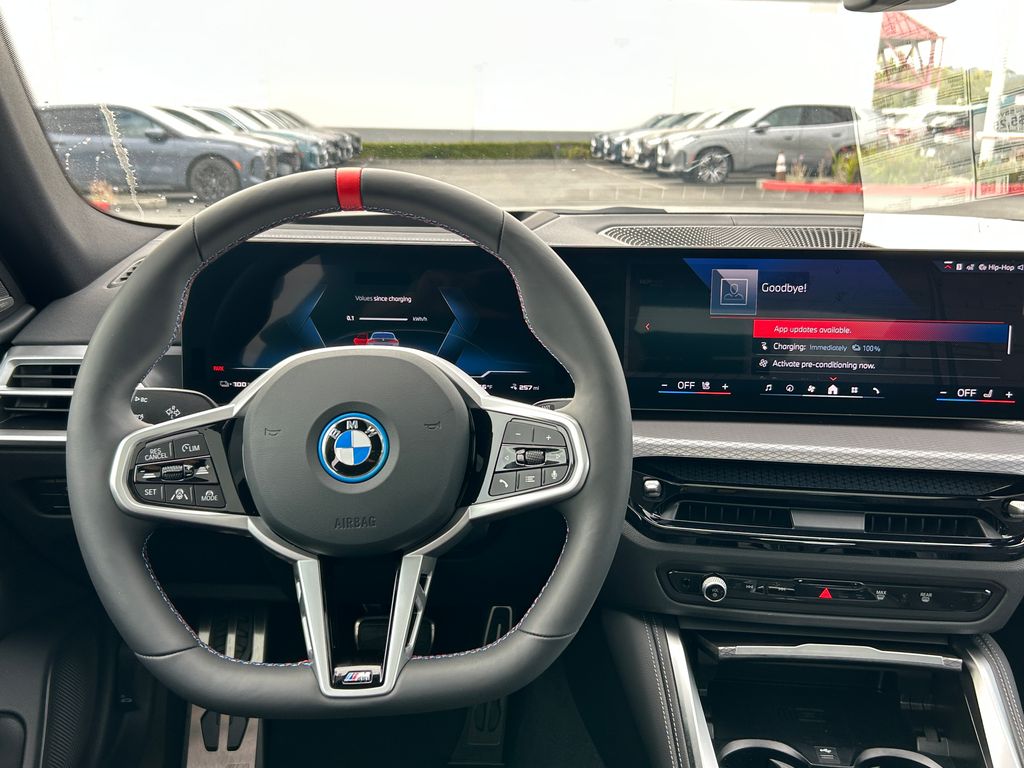 Thumbnail: 2025 BMW i4 - 17