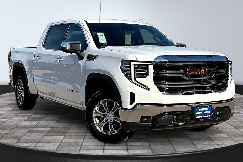 2025 GMC Sierra 1500 SLT - 3