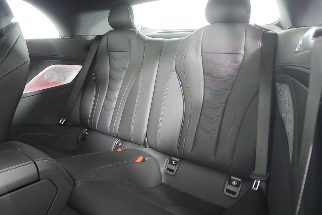 Thumbnail: 2026 BMW 8 Series - 14