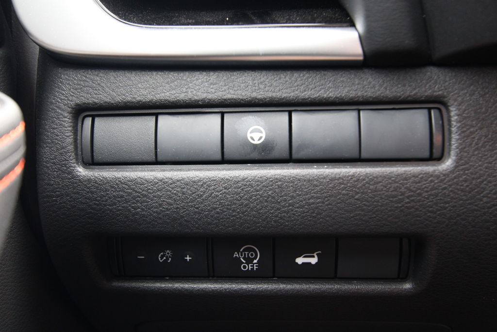 Used 2025 Nissan Rogue SUV