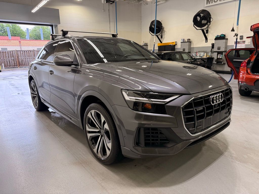 Thumbnail: 2021 Audi Q8 - 7