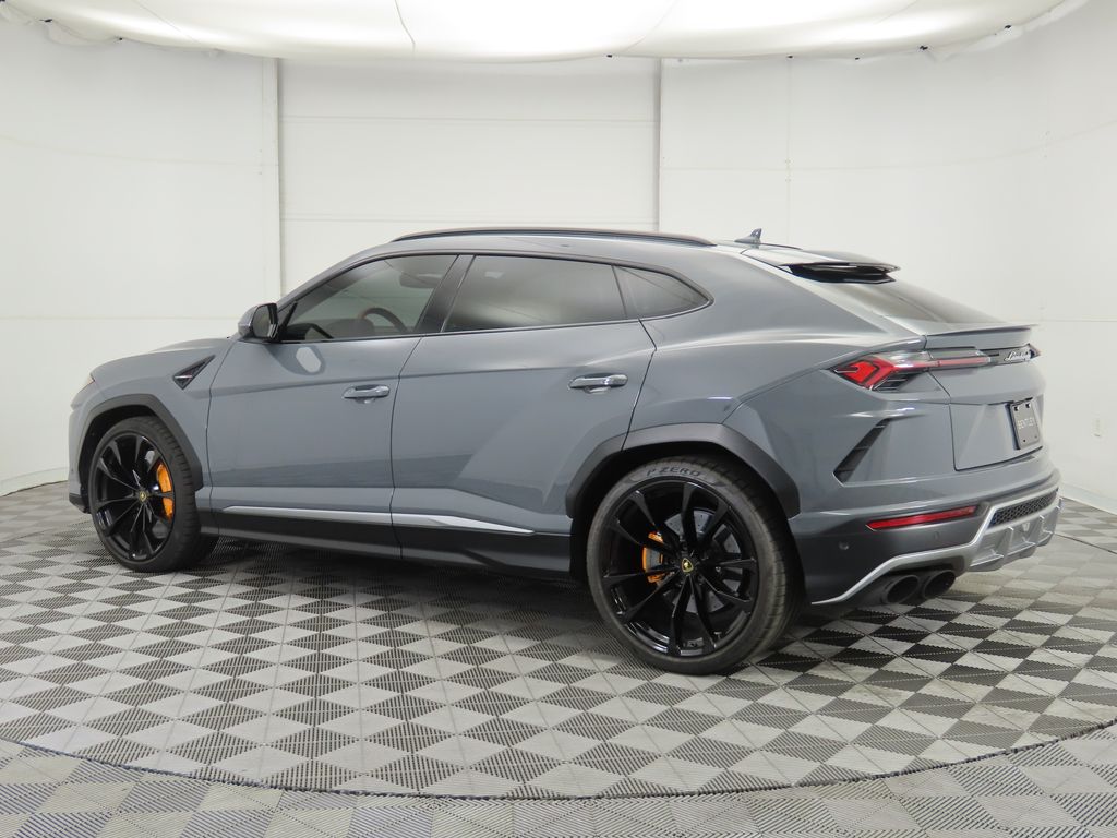 Thumbnail: 2021 Lamborghini Urus - 7