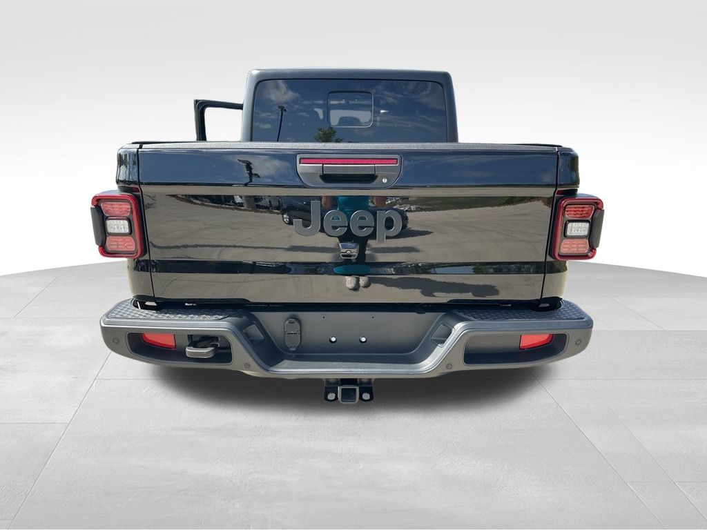 2023 Black Clearcoat Jeep Gladiator Sport 4X4 Truck