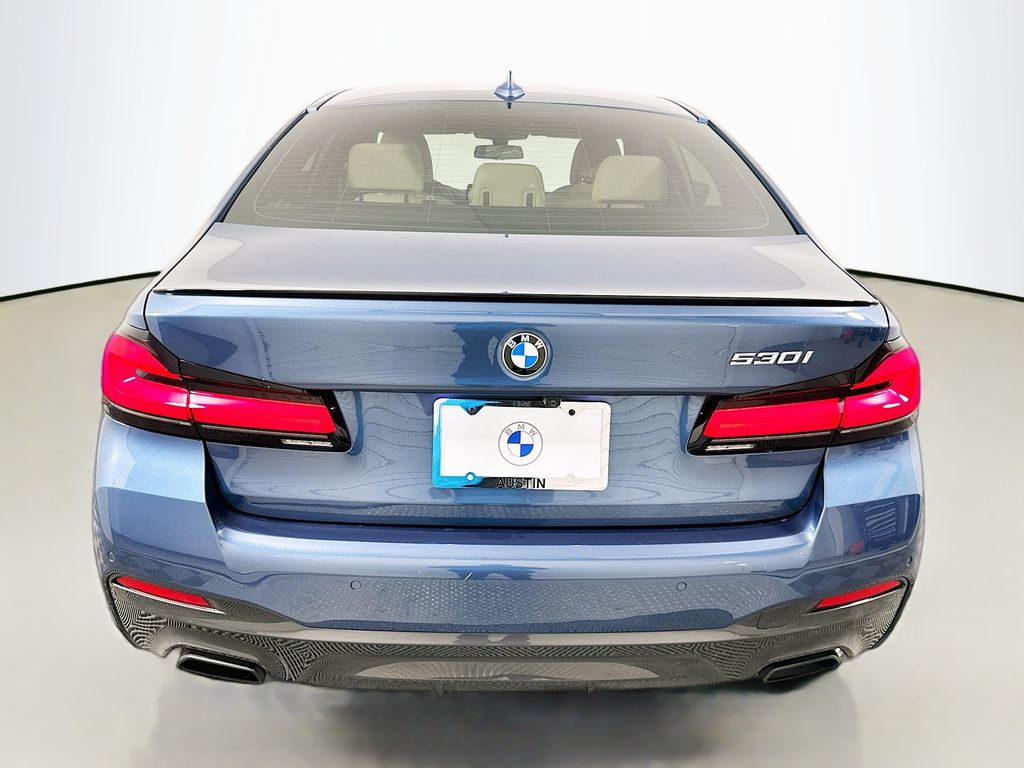 Thumbnail: 2023 BMW 5 Series - 6