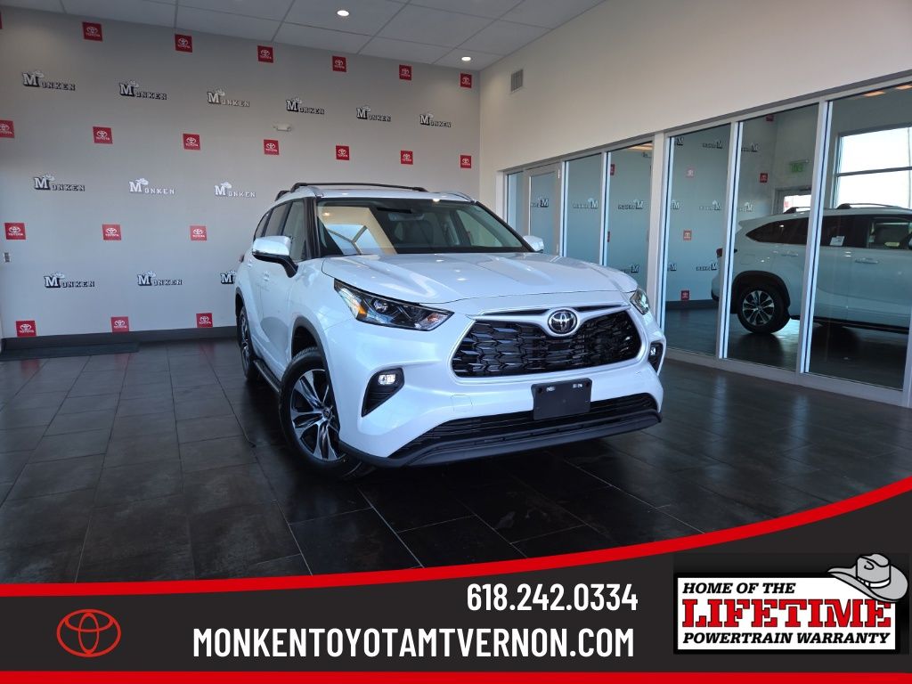 2026 Toyota Highlander Hybrid XLE AWD