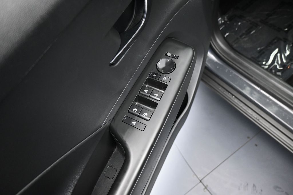 Used 2024 Ecotronic Gray Pearl Hyundai SE image 14
