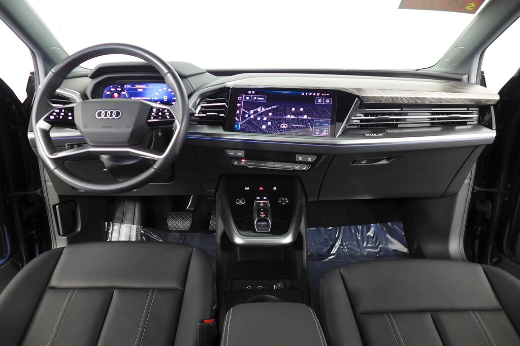 Thumbnail: 2023 Audi Q4 e-tron - 25