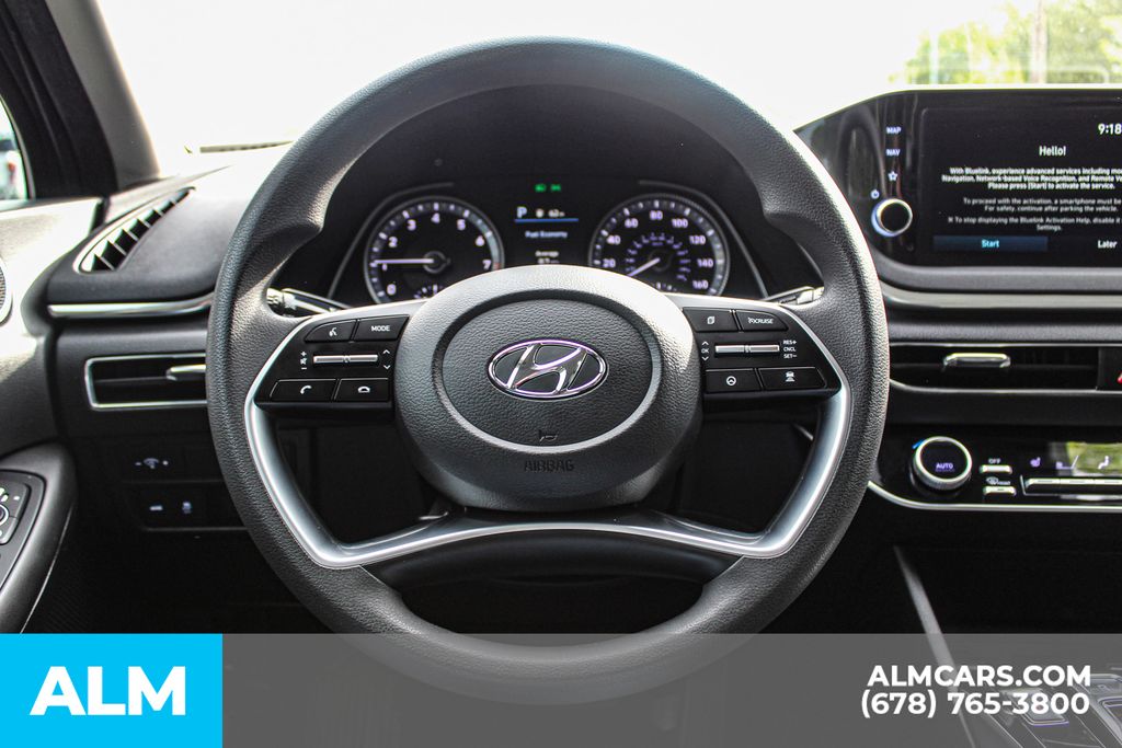 Used 2023 Black Hyundai SEL image 22