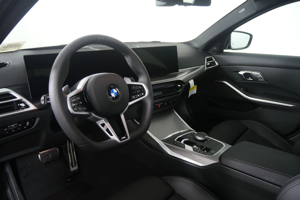Thumbnail: 2026 BMW 3 Series - 12