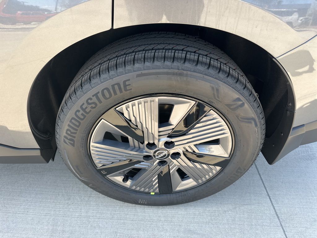 2025 Gun Metallic Nissan Murano SL AWD SUV