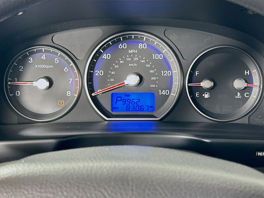 Thumbnail: 2012 Hyundai Santa Fe - 12