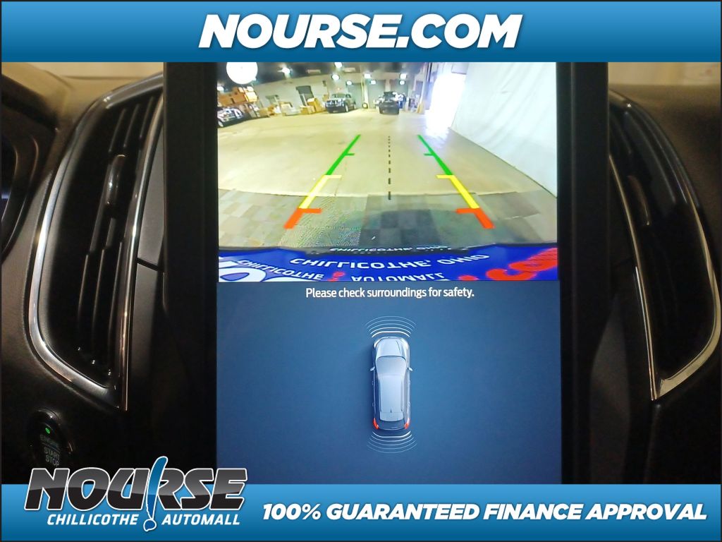 2022 Ford Edge Titanium photo