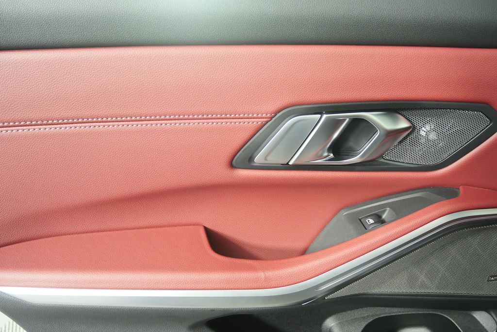 Thumbnail: 2023 BMW 3 Series - 11