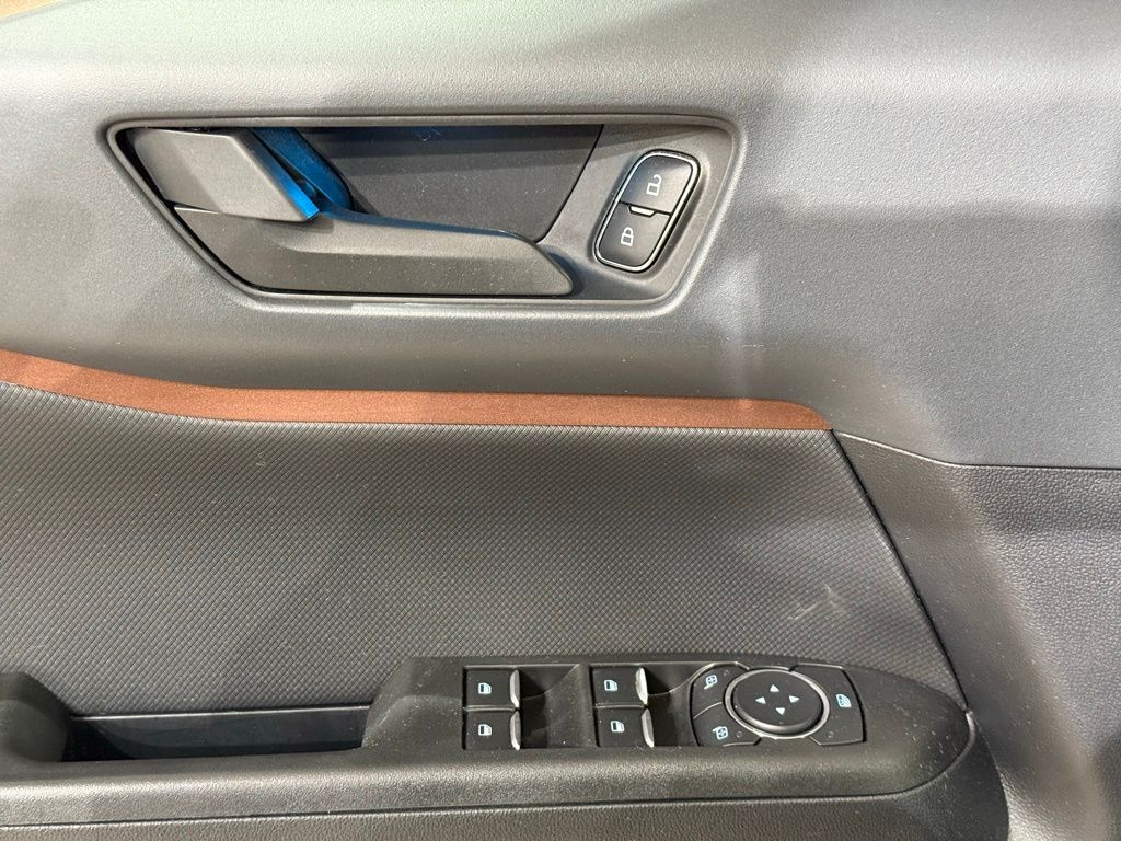 Thumbnail: 2022 Ford Bronco Sport - 16