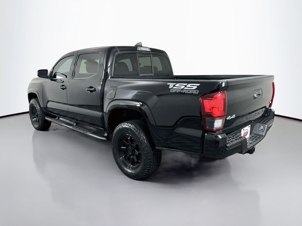 Thumbnail: 2023 Toyota Tacoma - 7